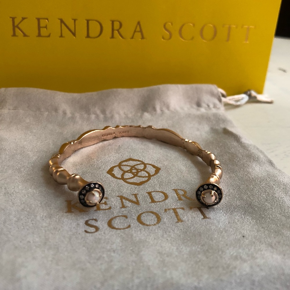 Kendra Scott rosegold pinch bracelet
